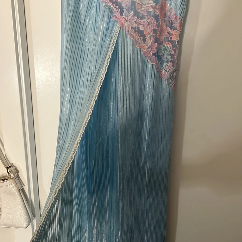2 for $40 Night Dressing Gown with pink rosy lace front and silk ribbing detail - Picture 5 of 6